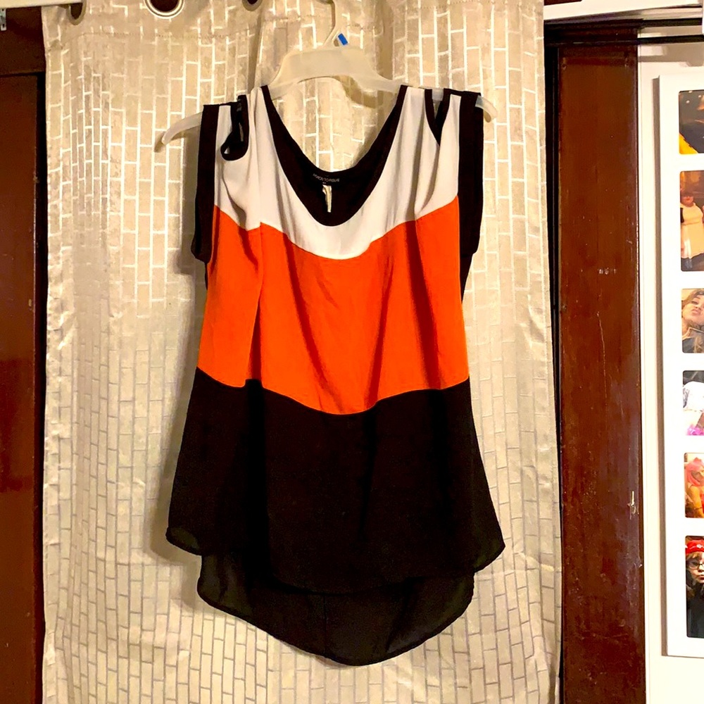 Orange, black and white tee